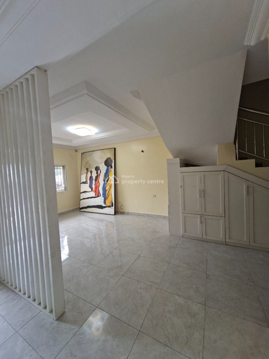 3 Bedrooms Terraced Duplex, Off Admiralty Way, Lekki Phase 1, Lekki, Lagos, Terraced Duplex for Rent