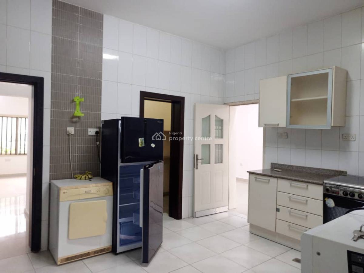 Fully Serviced 3 Bedroom Flat with Bq, Pool & Gym, Off Admiralty Way, Lekki Phase 1, Lekki, Lagos, Flat / Apartment for Rent