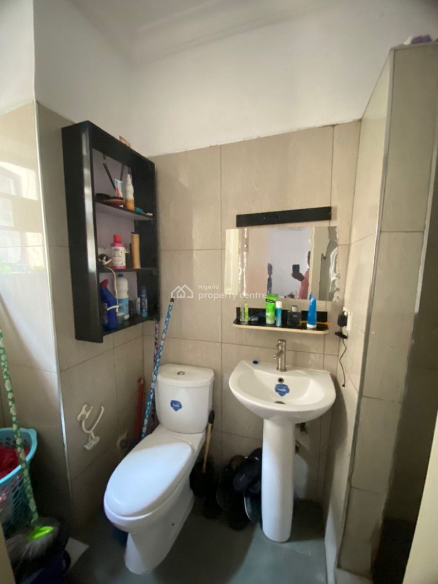 Unfurnished 1 Bedroom Flat, Ikota, Lekki, Lagos, Self Contain (single Rooms) for Sale