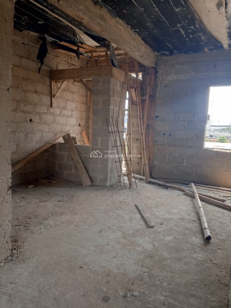 Luxury 3 Bedrooms Apartment, Iponri, Surulere, Lagos, Flat / Apartment for Sale