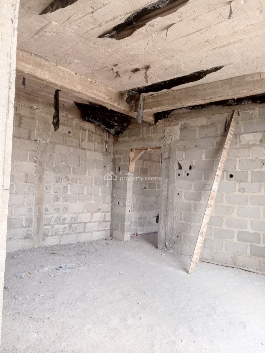 Luxury 3 Bedrooms Apartment, Iponri, Surulere, Lagos, Flat / Apartment for Sale