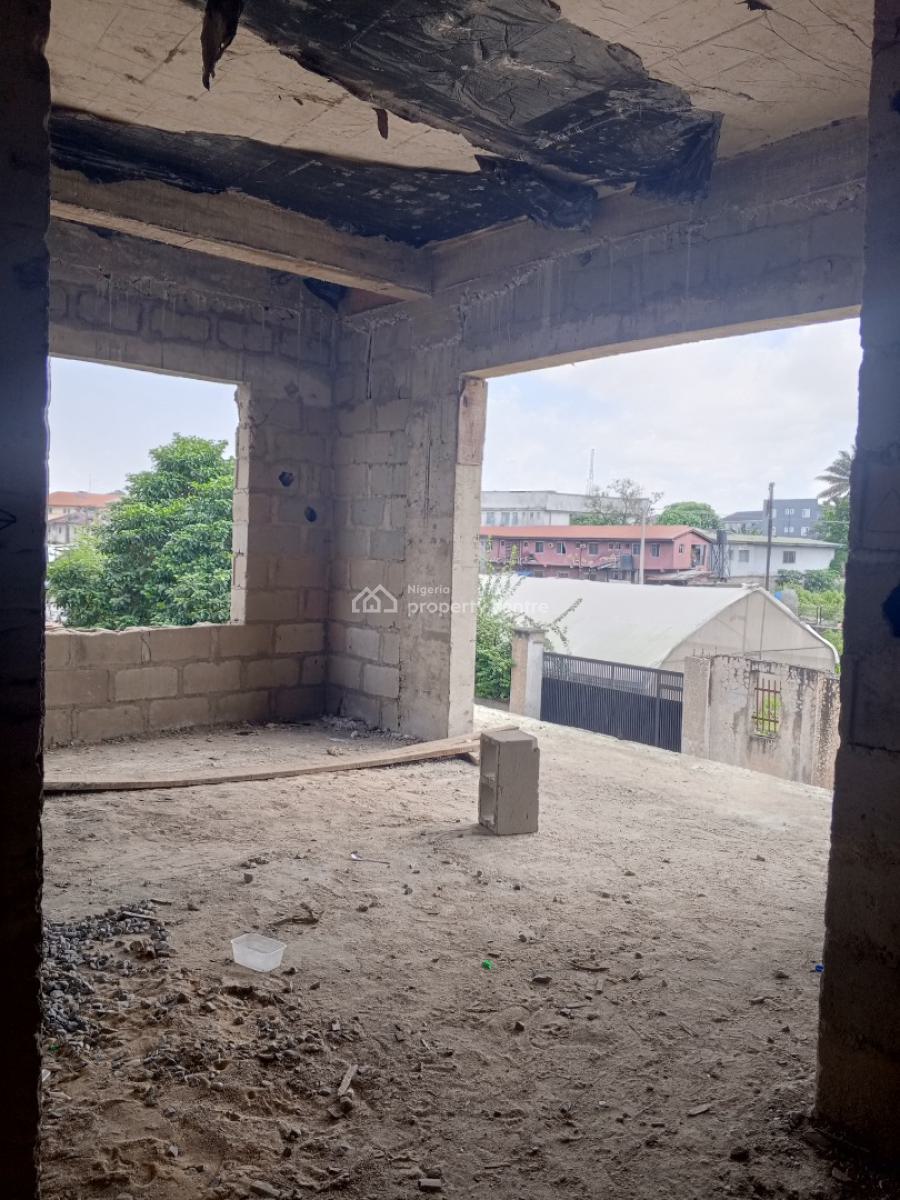 Luxury 3 Bedrooms Apartment, Iponri, Surulere, Lagos, Flat / Apartment for Sale