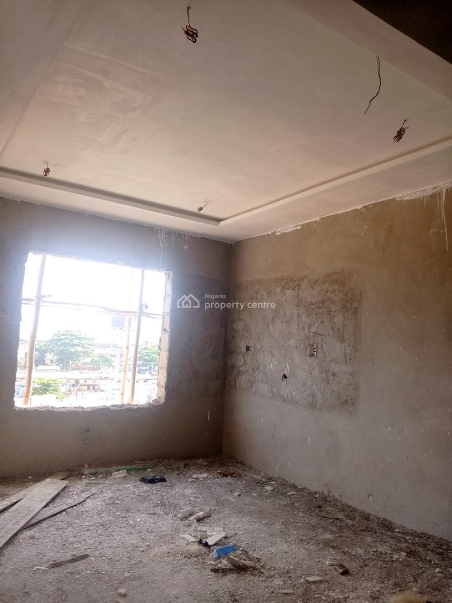 Stunning & Beautiful 3 Bedroom Apartment, Iponri, Surulere, Lagos, Flat / Apartment for Sale