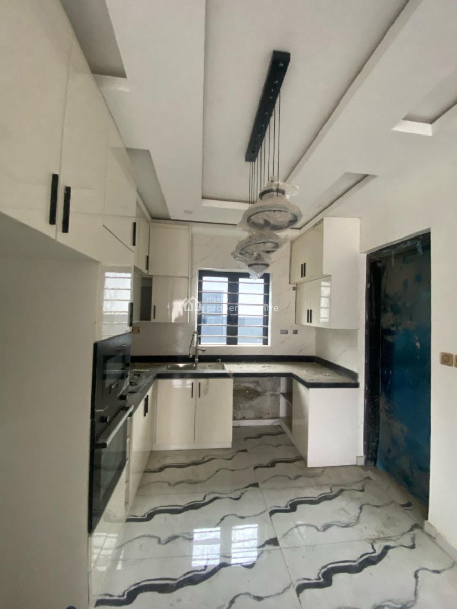 Urban Oasis:  2 Bedroom Apartments with Elevator, Lekki Phase 1, Lekki, Lagos, Flat / Apartment for Sale