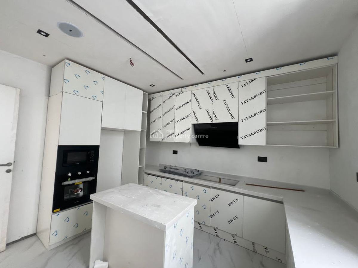 Luxury 3 Bedrooms Maisonette., Lekki Phase 1, Lekki, Lagos, House for Sale
