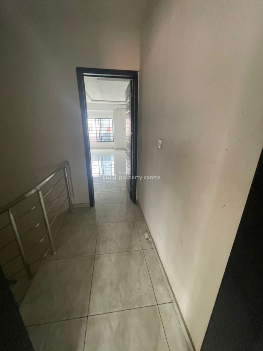 Clean 4 Bedroom Terrace Duplex in a Secured Estate, Ikate, Lekki, Lagos, Terraced Duplex for Rent