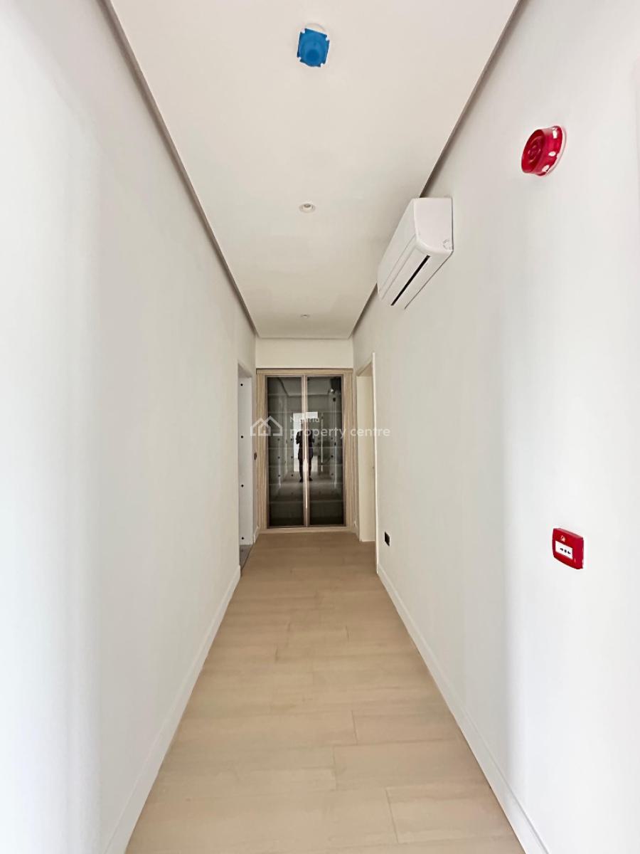 Luxuriously Built 3 Bedroom Apartment Suitable for Family Residence, Old Ikoyi, Ikoyi, Lagos, Block of Flats for Sale