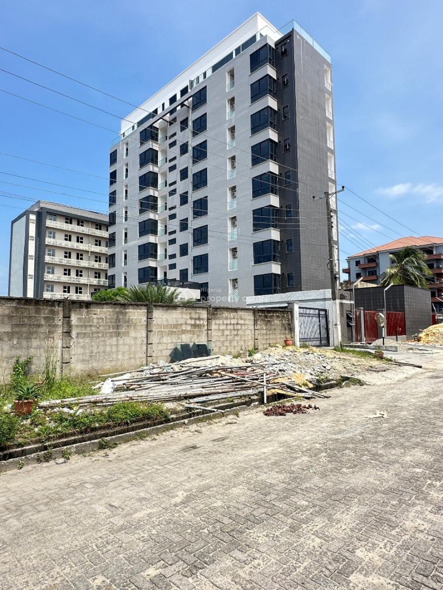 Beautifully Crafted 3 Bedroom Apartment with Bq, Lekki Phase 1, Lekki, Lagos, Flat / Apartment for Sale