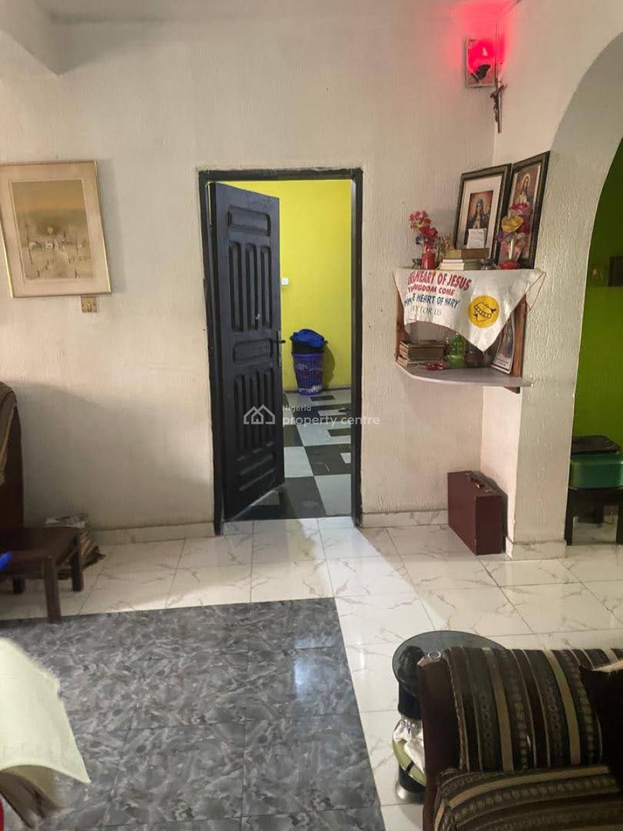 Decent Block of Spacious 6 Units of 3 Bedroom Apartment, Ojodu, Lagos, Block of Flats for Sale