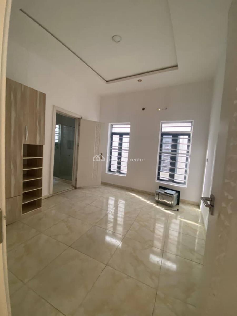 Lovely 2 Bedroom Apartment Upstairs with Personal Balcony, Royal Pin Estate Orchid Road, Lekki, Lagos, Flat / Apartment for Rent