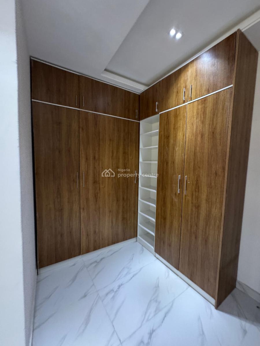 4 Bedroom Terrace Suitable for Office Use and Residential, Ikoyi, Lagos, Flat / Apartment for Rent