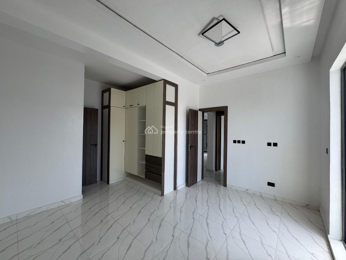 2 Bedroom Flat, Lekki Phase 1, Lekki, Lagos, Flat / Apartment for Sale