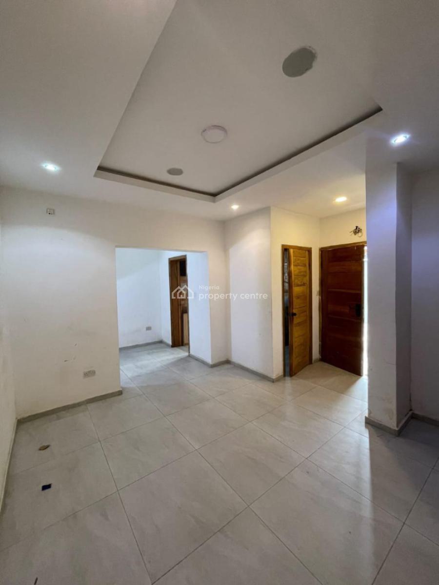 Luxury and Neat Two Bedroom Apartment in a Secured Estate, Ologolo, Lekki, Lagos, Flat / Apartment for Rent