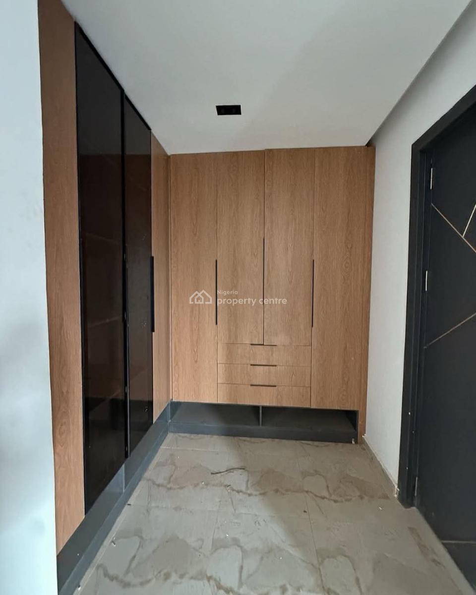 Luxury 4 Bedroom Terrace Duplex, Guzape Main, Guzape District, Abuja, Terraced Duplex for Sale