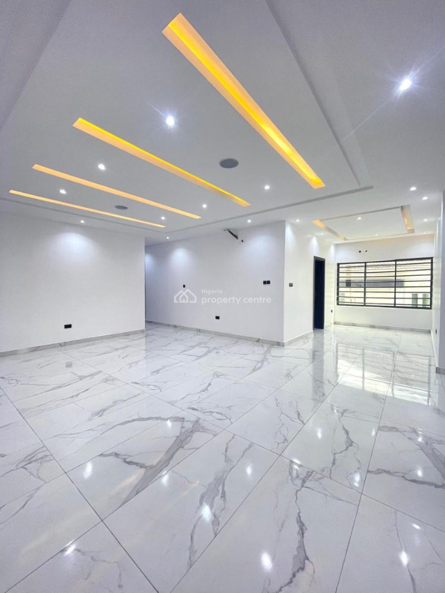 Luxury 3 Bedroom Apartment with Elevator and Bq, Lekki Phase 1, Lekki, Lagos, Flat / Apartment for Sale