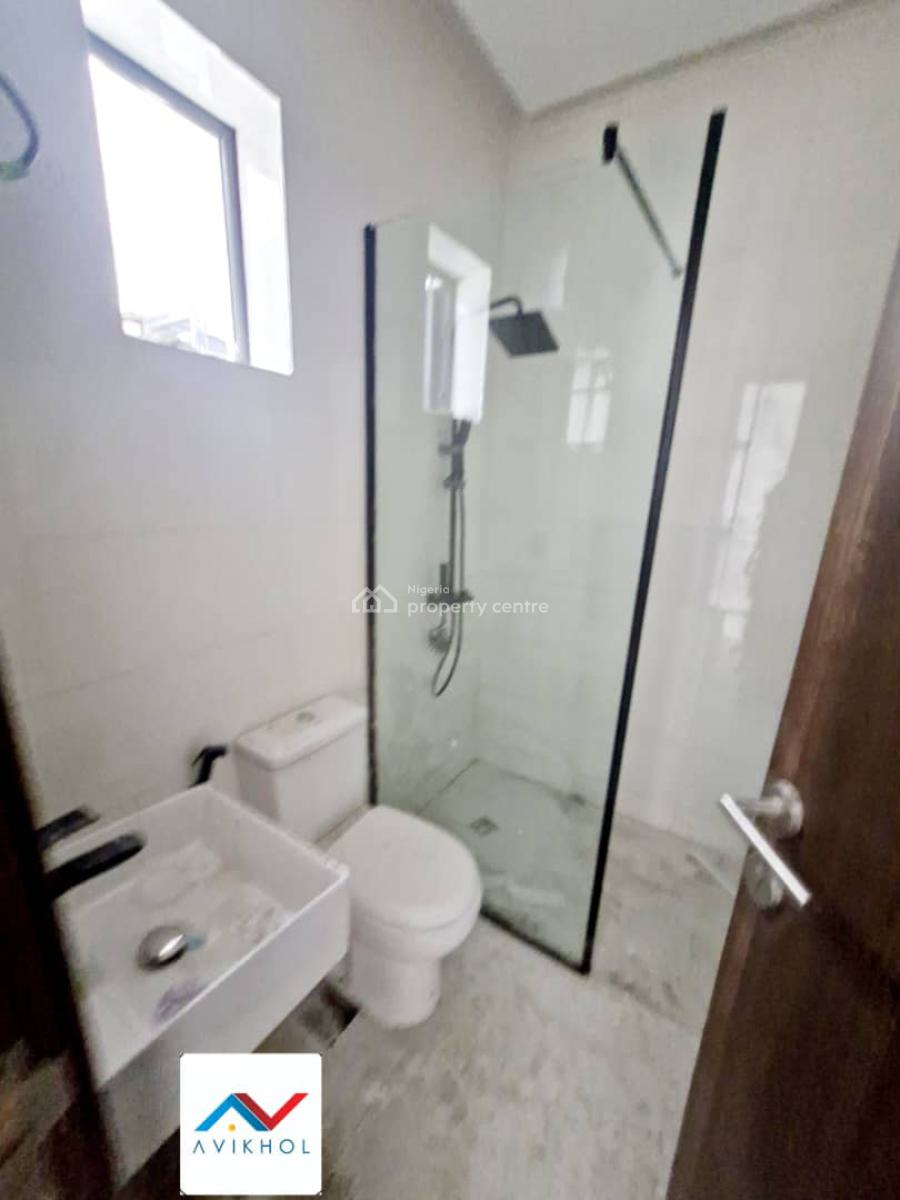 Well Furnished 4 Bedrooms Terraced Duplex in a Good Area, Lekki Phase 1, Lekki, Lagos, Terraced Duplex for Sale