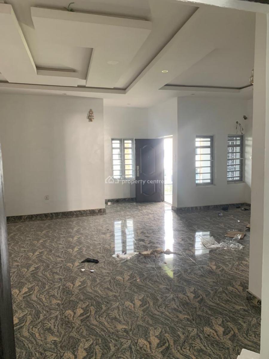 Decent and Spacious 3 Bedroom, Gbagada Phase 1, Gbagada, Lagos, Flat / Apartment for Rent