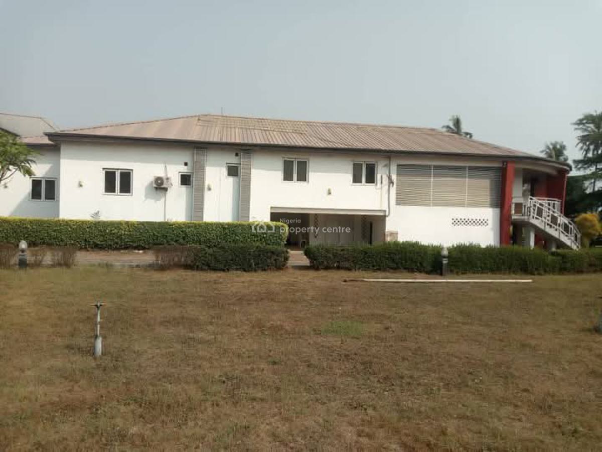 Fully Detached 8 Bdrm Duplex in a Good Area, Ibeju Lekki, Lagos, Detached Duplex for Sale