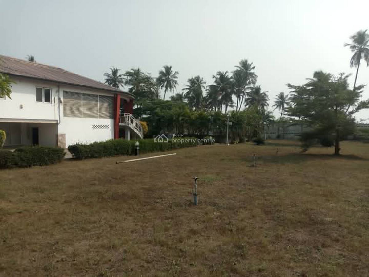 Fully Detached 8 Bdrm Duplex in a Good Area, Ibeju Lekki, Lagos, Detached Duplex for Sale