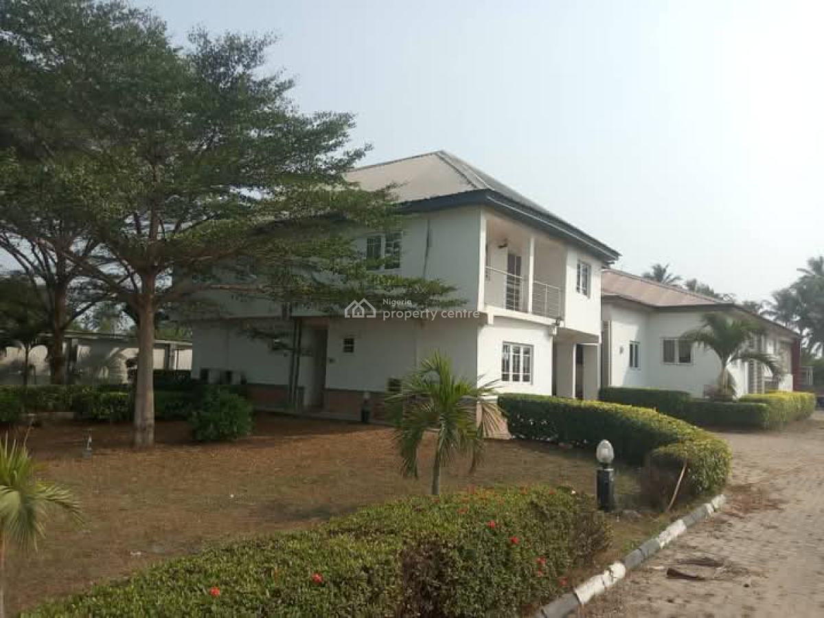 Fully Detached 8 Bdrm Duplex in a Good Area, Ibeju Lekki, Lagos, Detached Duplex for Sale