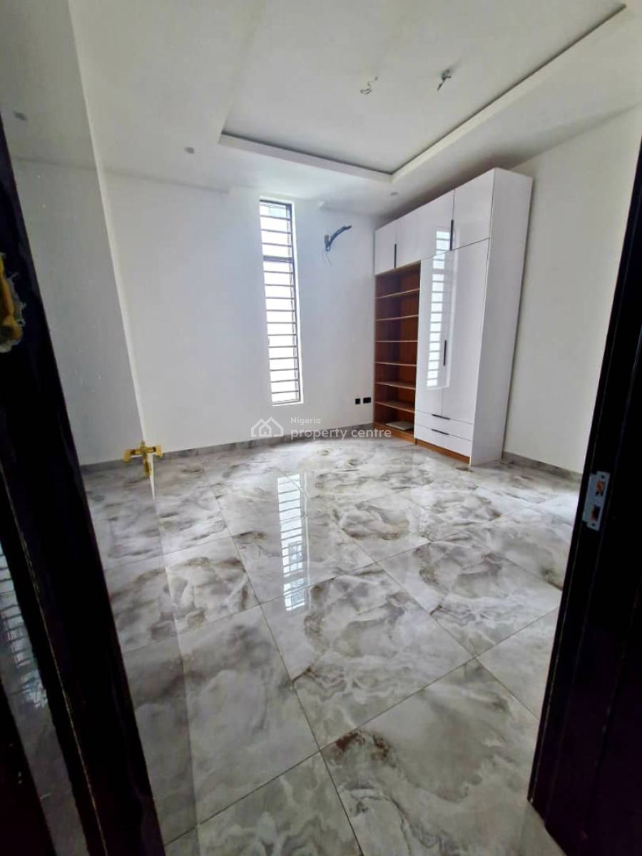 Massive 5 Bedrooms Fully Detached Duplex in a Good Area, Osapa, Lekki, Lagos, Detached Duplex for Sale