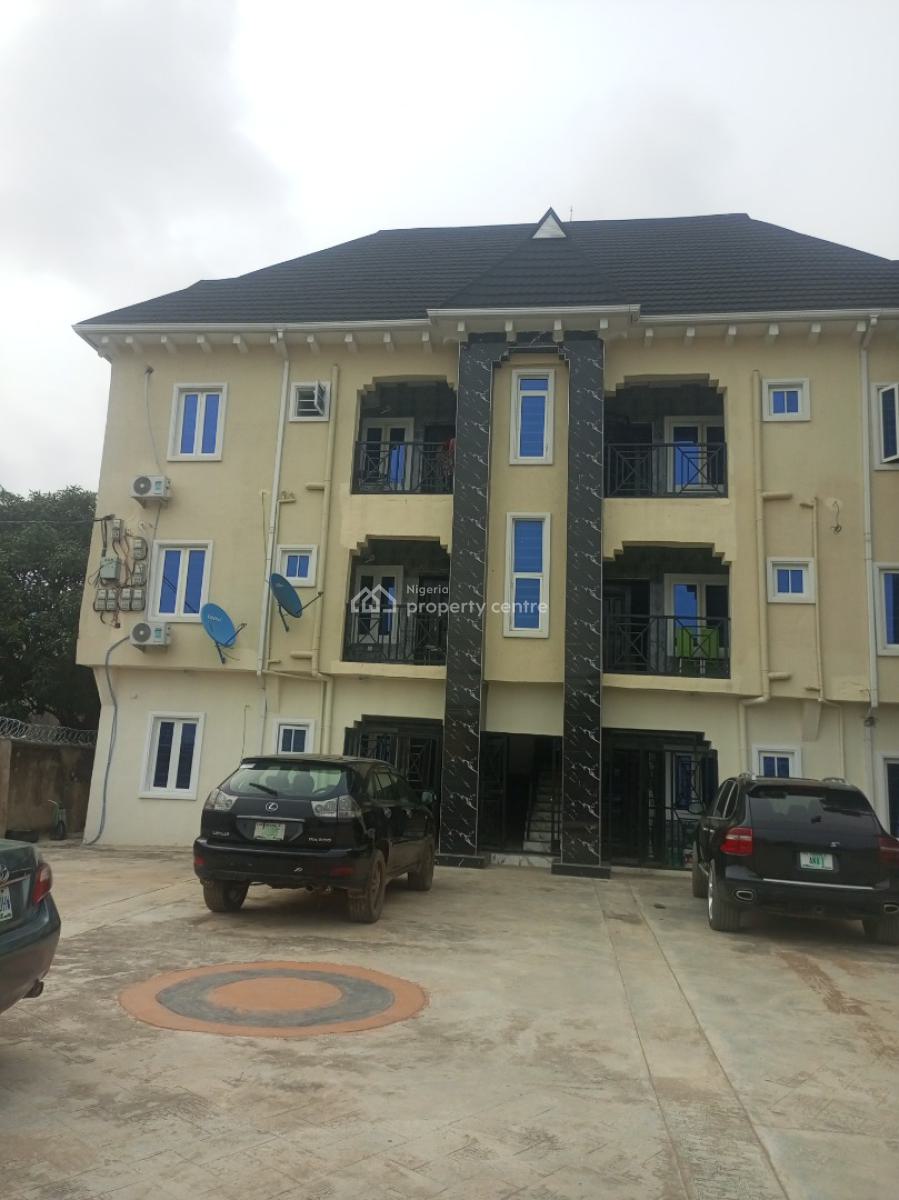 Luxury Newly Built 2 Bedroom Upstairs, Transformer Bucknor Estate., Isolo, Lagos, Flat / Apartment for Rent