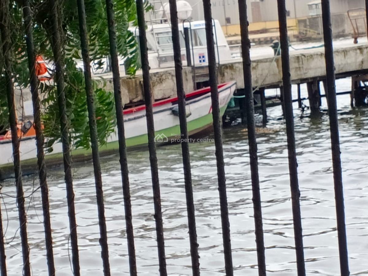 Waterfront Mansion with Jetty on 1900 Sqm, Creek Road, Apapa, Lagos, Detached Duplex for Sale