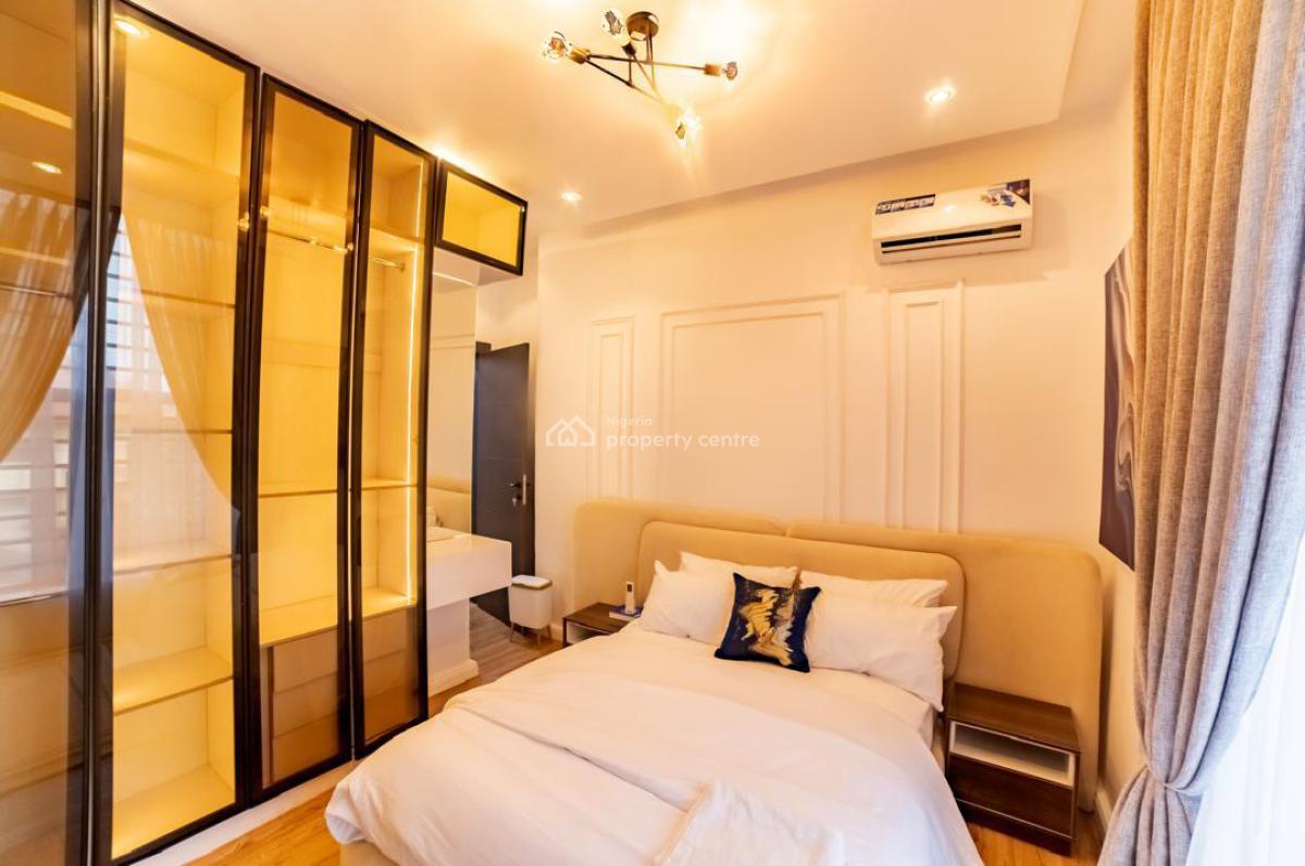 Luxury 3 Bedroom Airbnb Home with Swimming Pool, Lekki Phase 1, Lekki, Lagos, Flat / Apartment Short Let