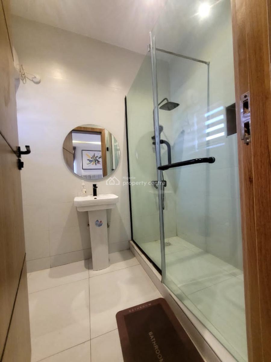 3 Bedroom Penthouse with Bq, Lekki Phase 1, Lekki, Lagos, Flat / Apartment for Rent