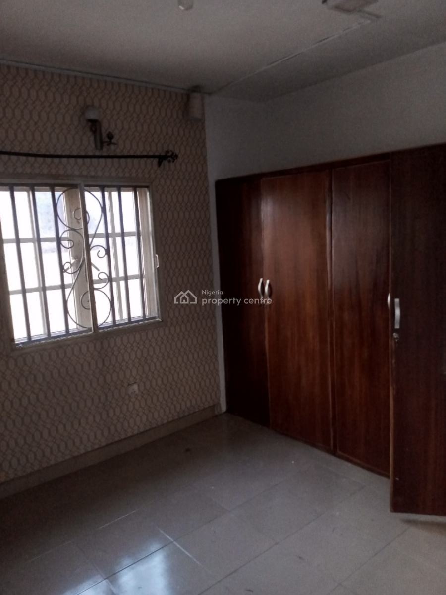 Lovely 2 Bedroom Flat, Western Area, Gra Phase 1, Magodo, Lagos, Flat / Apartment for Rent