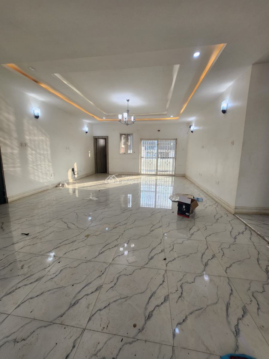 Beautiful 3 Bedrooms Spacious & Serviced Apartment in an Estate, Serene Neighborhood, Wuye, Abuja, Flat / Apartment for Rent