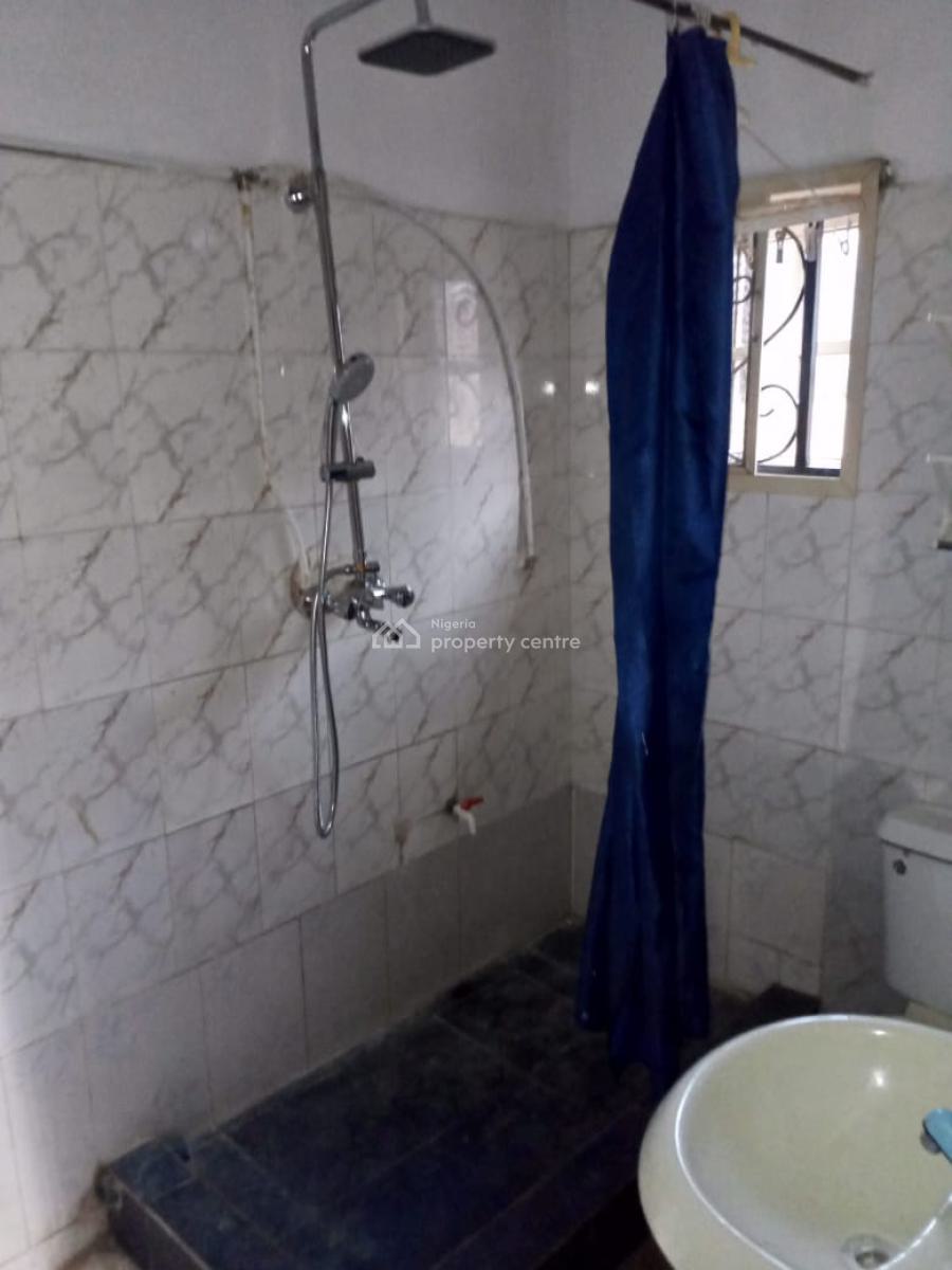 Lovely 2 Bedroom Flat Apartment, All Rooms En Suite, Gra Phase 1, Magodo, Lagos, Flat / Apartment for Rent