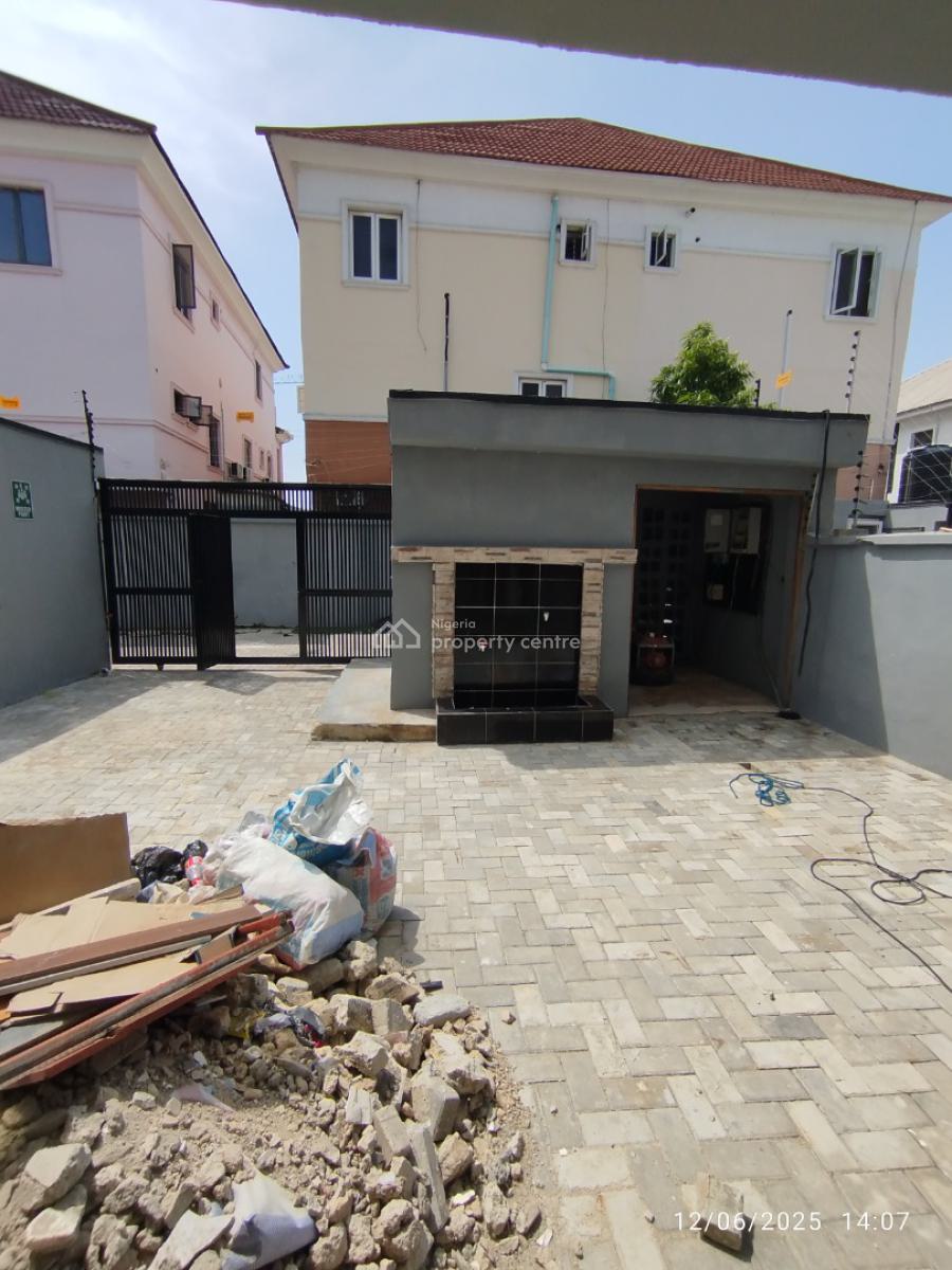 Fully Renovated 4-bedroom Terrace with Bq, 2 Sitting Rooms, Fitted Acs, Off Fola Osibo, Lekki Phase 1, Lekki, Lagos, Terraced Duplex for Sale