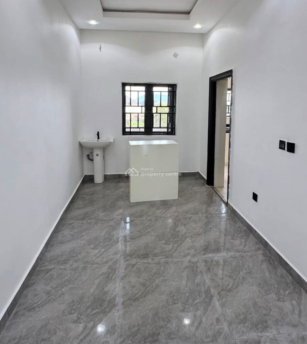 2 Bedroom Apartment, Dawaki, Gwarinpa, Abuja, Flat / Apartment for Rent