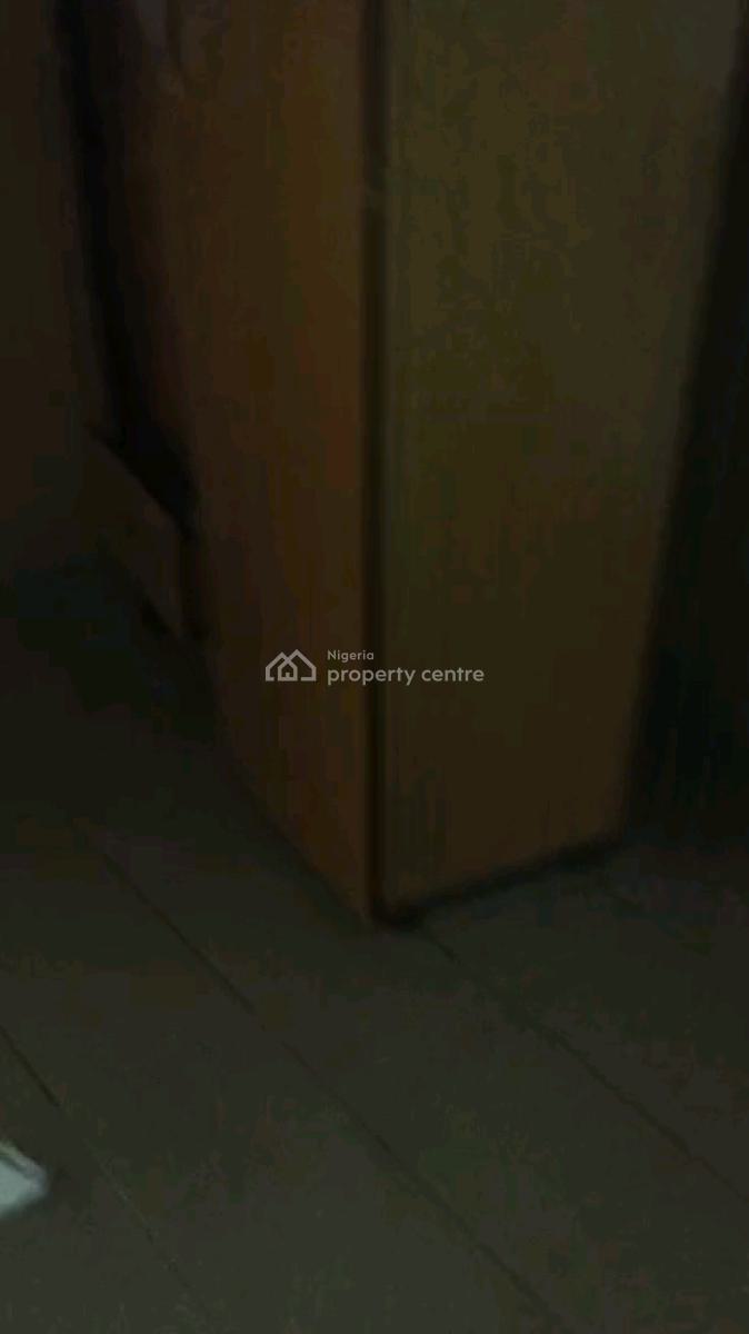 Standard & Executive Two Bedrooms Flat, Old Yaba Road, Adekunle, Yaba, Lagos, Flat / Apartment for Rent