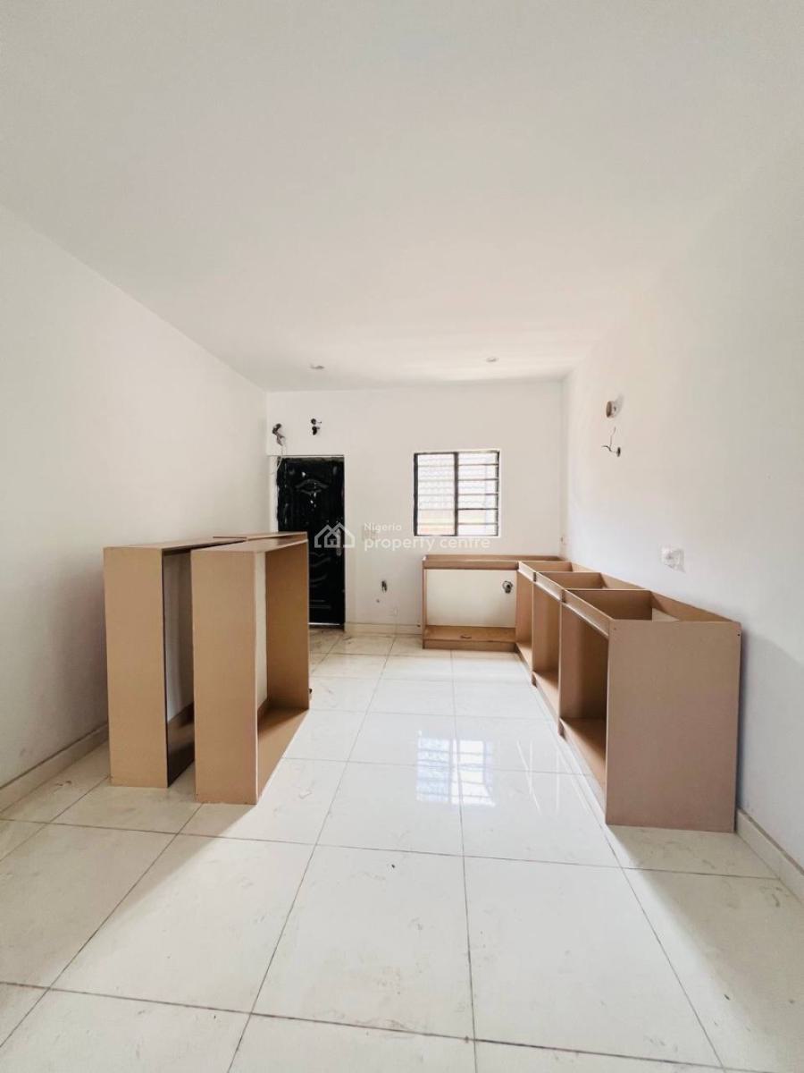 2 Bedroom Apartment + Bq, Ologolo, Lekki, Lagos, Block of Flats for Sale