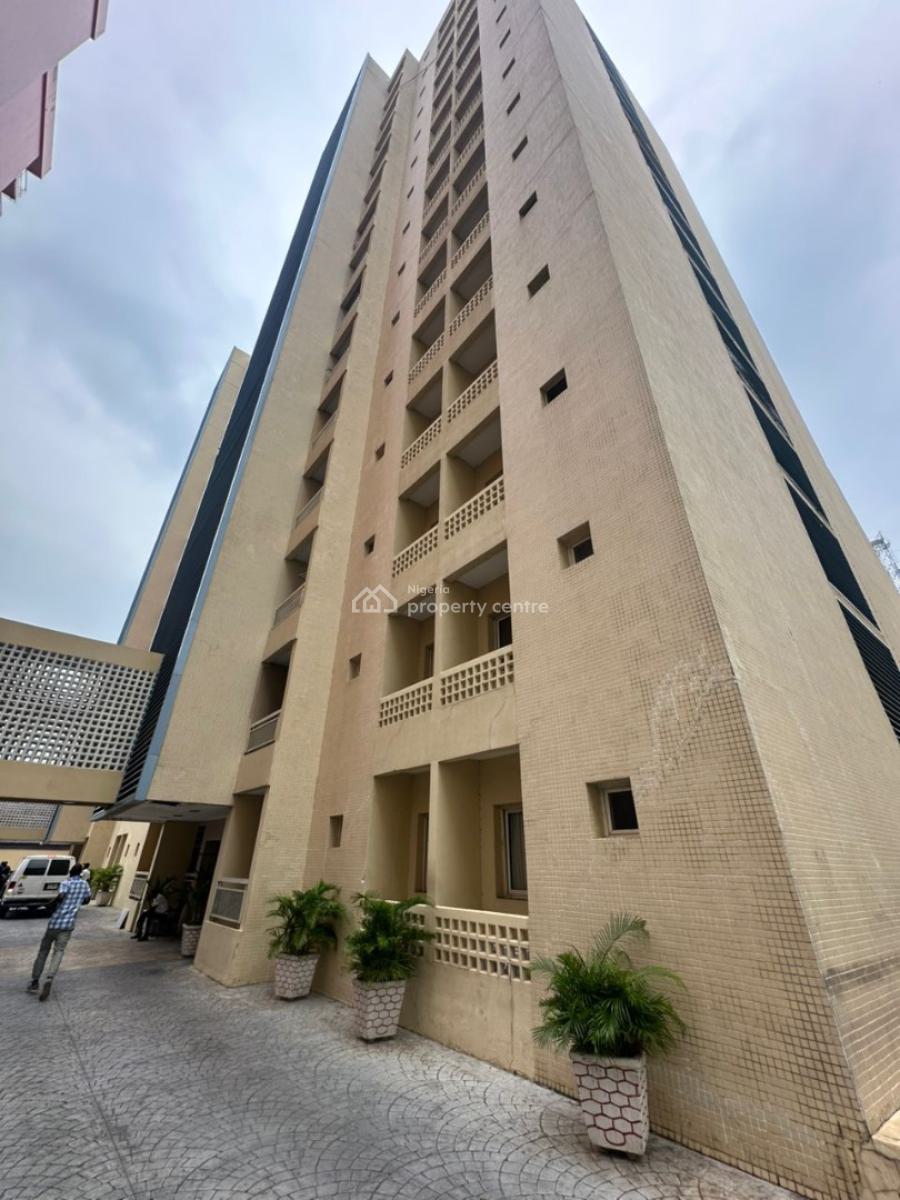 Luxury Well Maintained 4 Bedroom Penthouse with 2 Bq, Banana Island, Ikoyi, Lagos, Flat / Apartment for Rent