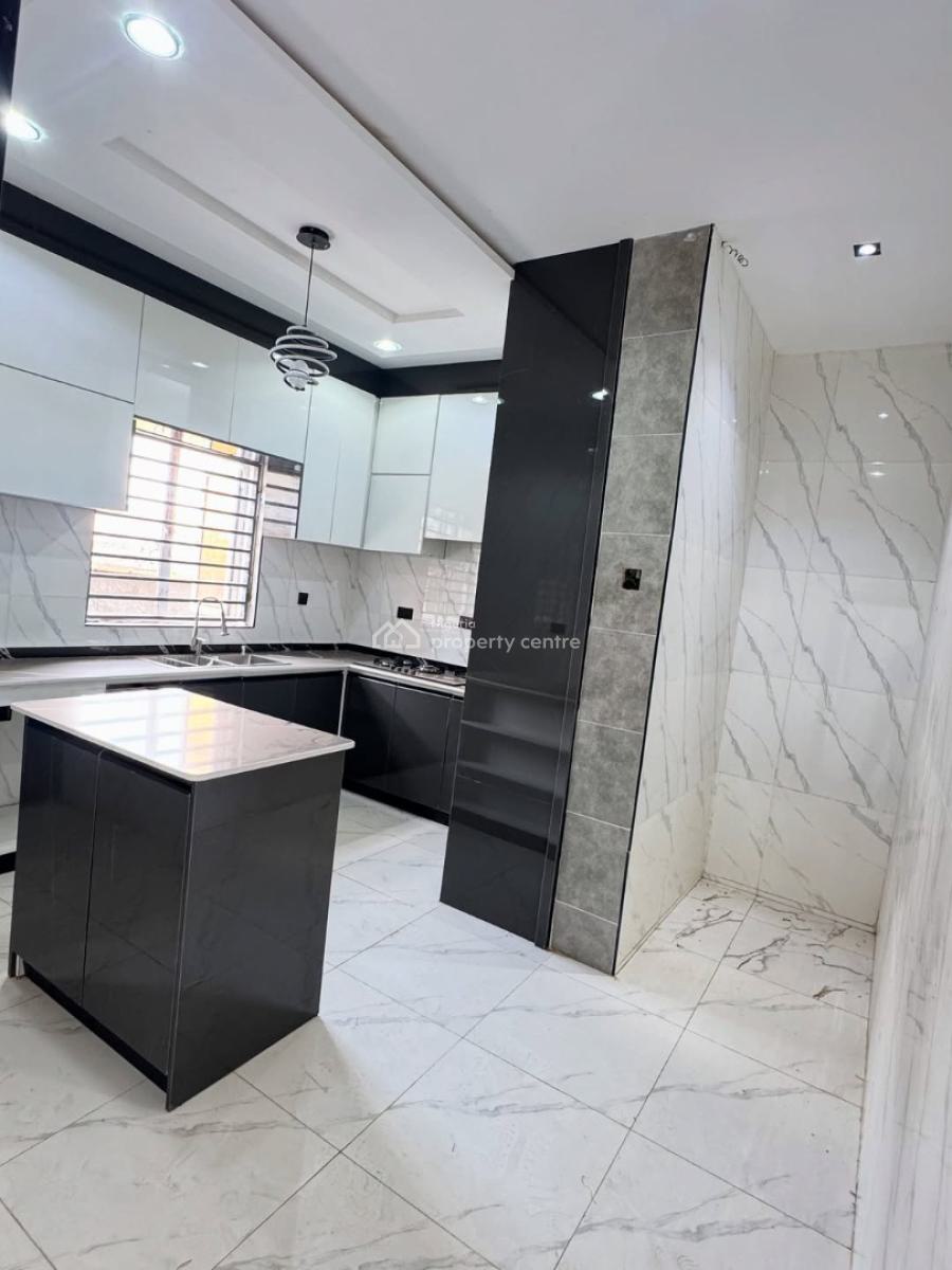 Standard 3 Bedroom Apartment with Bq, Wuye, Abuja, Flat / Apartment for Rent