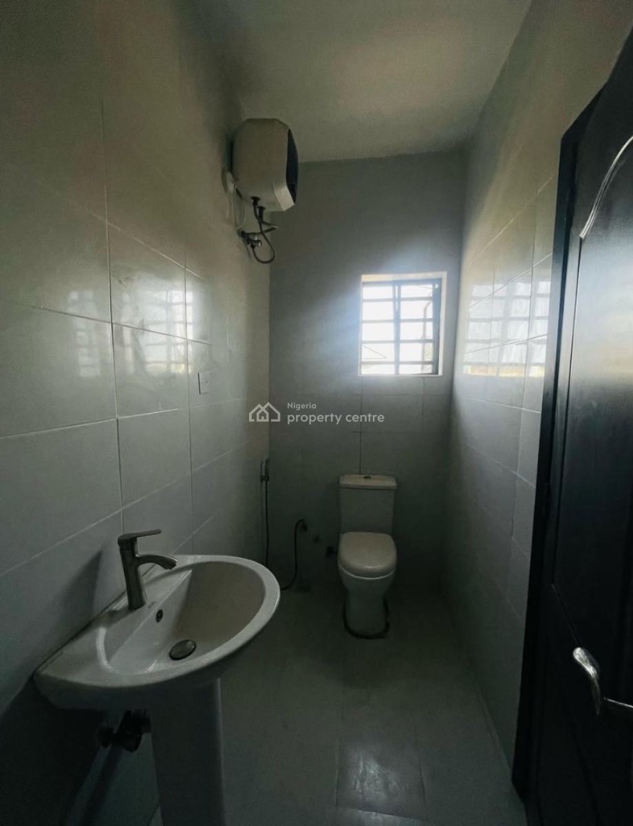 Spacious 2 Bedroom Apartment, Orchid, Lekki, Lagos, Flat / Apartment for Rent