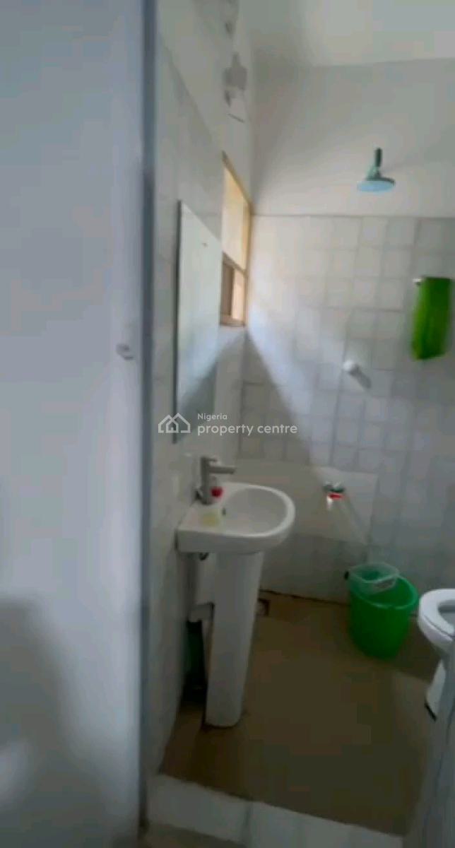 a Fully Furnished and Serviced Female Hostel, Onike, Yaba, Lagos, Flat / Apartment for Rent