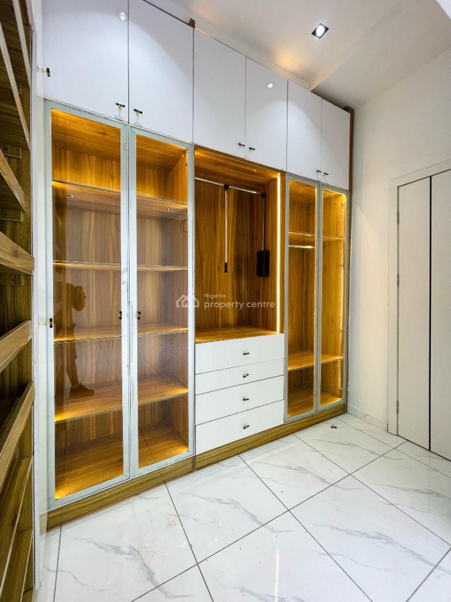 Lovely 5 Bedroom Detached Home with Pool and Bq, Ajah, Lagos, Detached Duplex for Sale