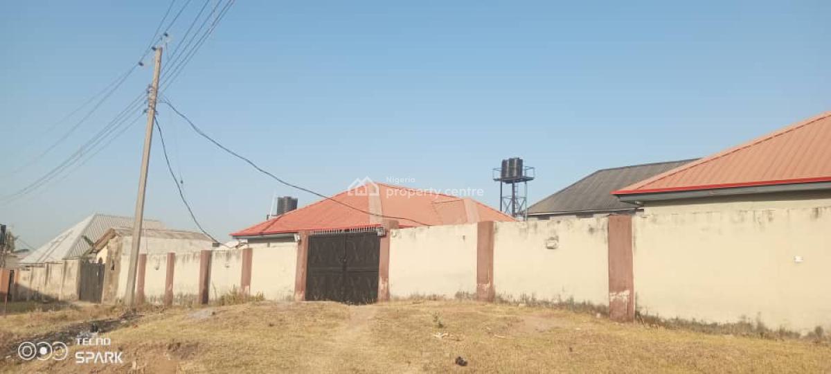 Warehouse/factory/residential 4 Bungalow with 2 Bedroom, Fha (f.h.a), Lugbe District, Abuja, Detached Bungalow for Rent