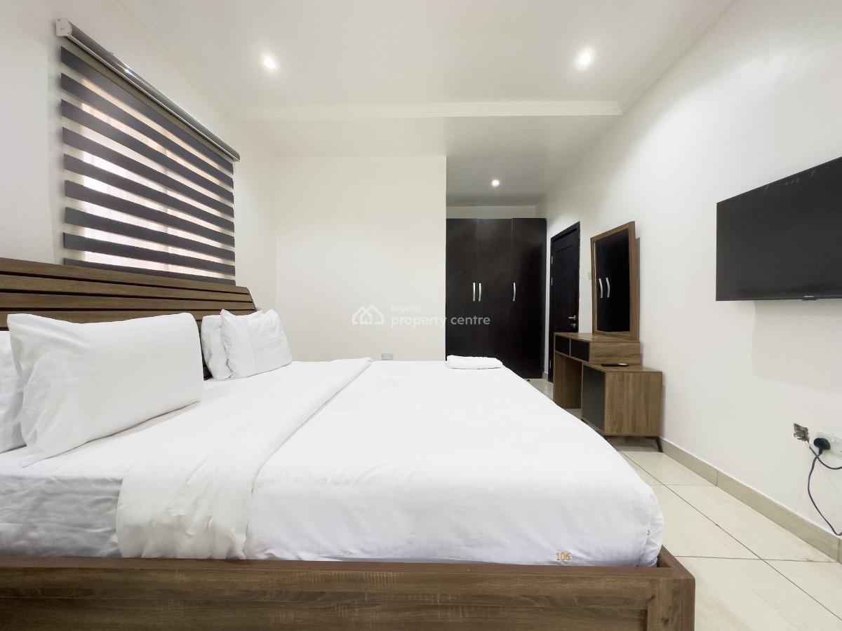 Modern 2 Bedroom Apartment, Lekki Phase 1, Lekki, Lagos, Flat / Apartment Short Let