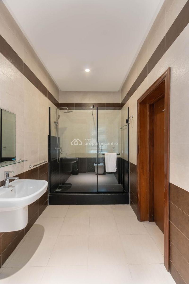 Modern 3 Bedroom Apartment, Lekki Phase 1, Lekki, Lagos, Flat / Apartment Short Let