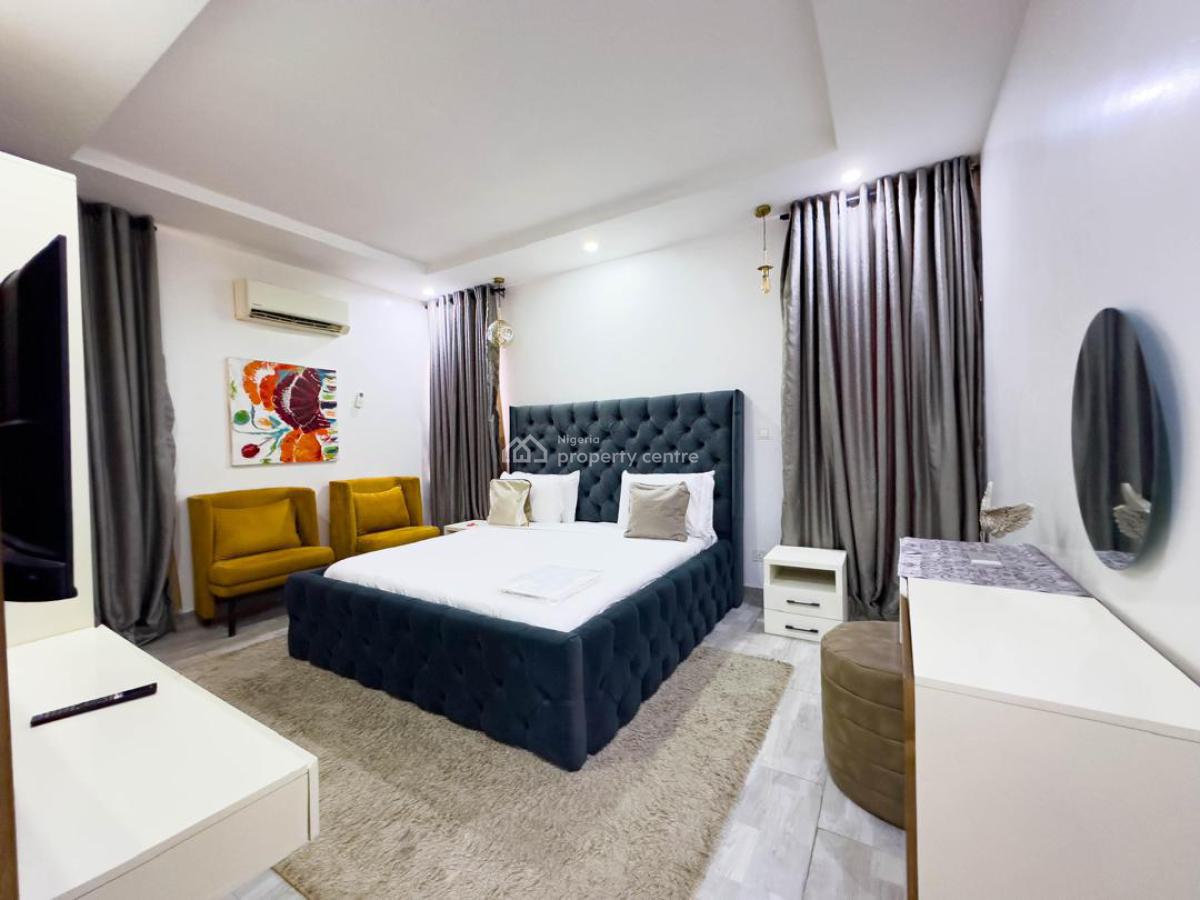 3 Bedroom Apartment Flat with Pool, Lekki Phase 1, Lekki, Lagos, Flat / Apartment Short Let