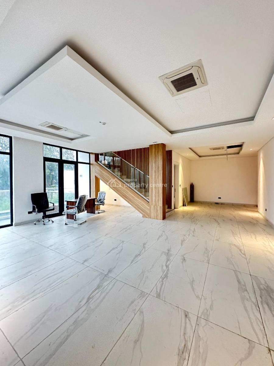 Exquisitely Detailed 3 Bedroom Apartment with an Elevator, Pool and Bq, Banana Island, Ikoyi, Lagos, Block of Flats for Sale