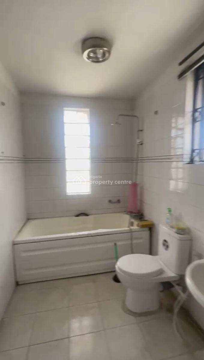 Decent 4 Bedroom Fully Detached Duplex with 2 Bq, Off Admiralty Way, Lekki Phase 1, Lekki, Lagos, Detached Duplex for Rent
