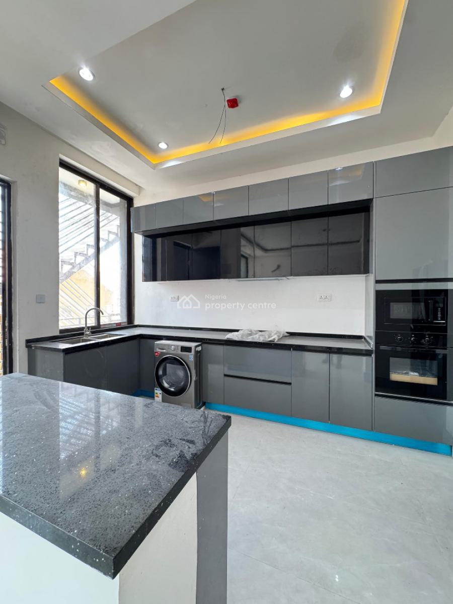 Luxury 3 Bedroom Apartment with Gym and Pool, Lekki Phase 1, Lekki, Lagos, Flat / Apartment for Sale
