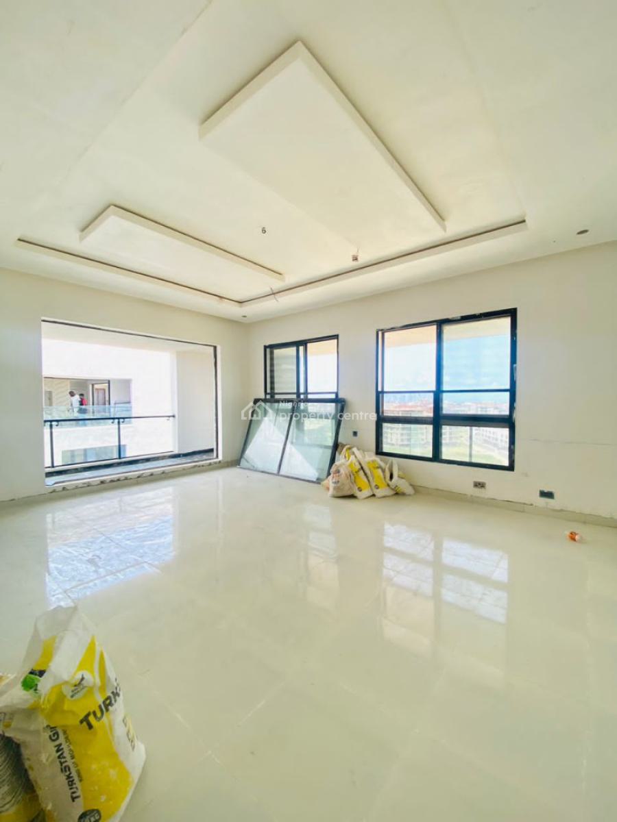 3 Bedroom Penthouse with a Swimming Pool and Gym, Lekki Phase 1, Lekki, Lagos, Flat / Apartment for Rent