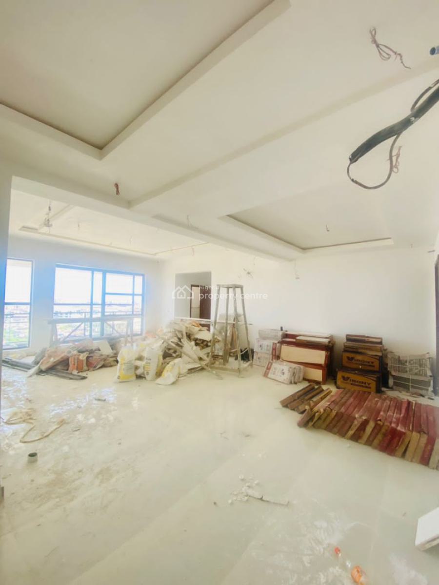 3 Bedroom Penthouse with a Swimming Pool and Gym, Lekki Phase 1, Lekki, Lagos, Flat / Apartment for Rent